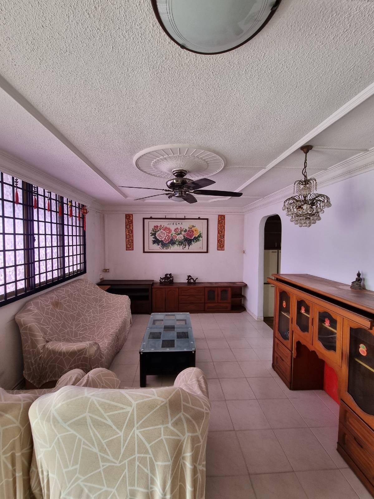 Prop-GPT: HDB Apartment: D16  124 Bedok Reservoir Road