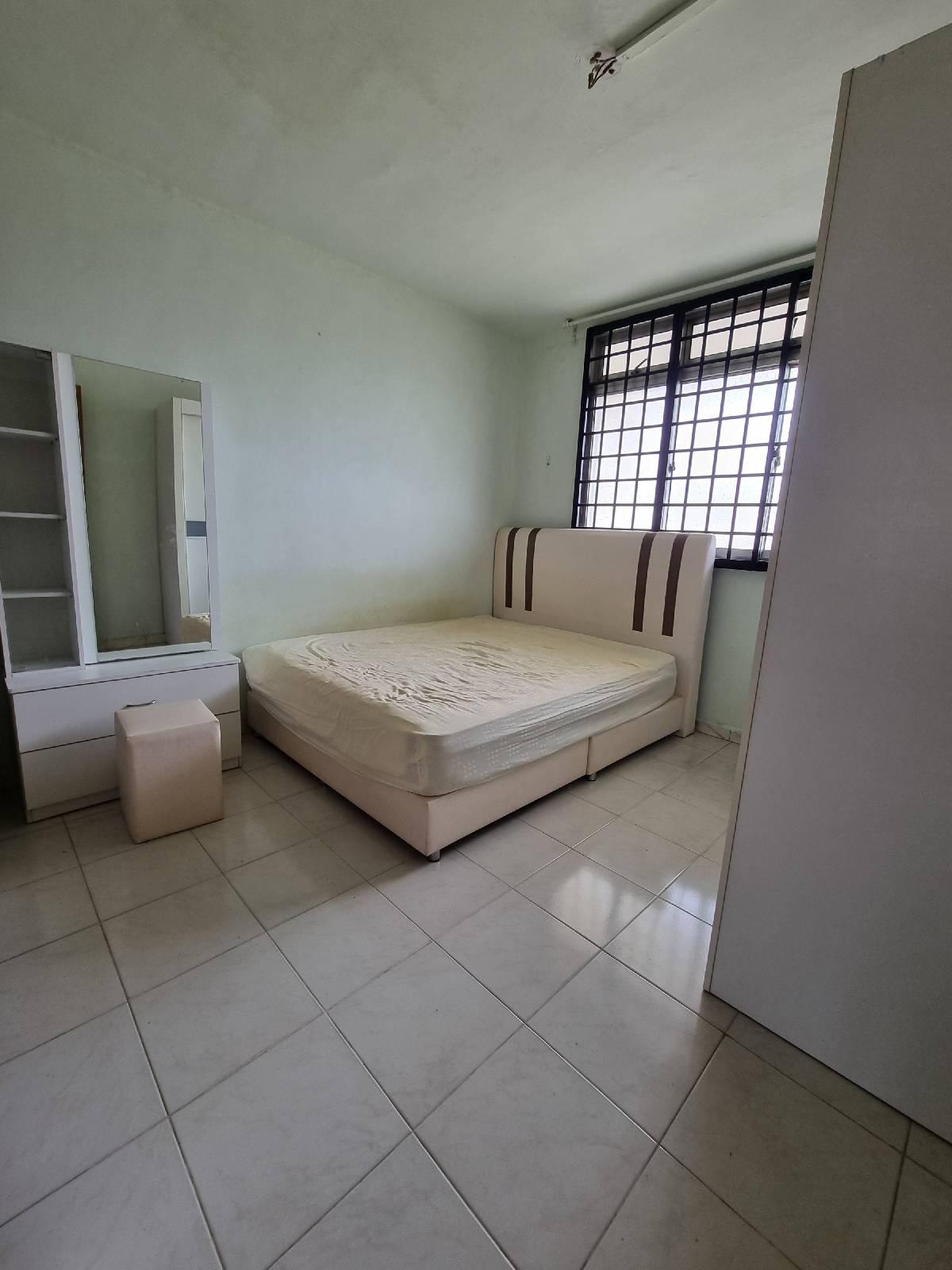 124 Bedok Reservoir Road HDB Apartment For Sale, $630,000, 3 Bed 2 Bath 904 sqft $697.00 psf