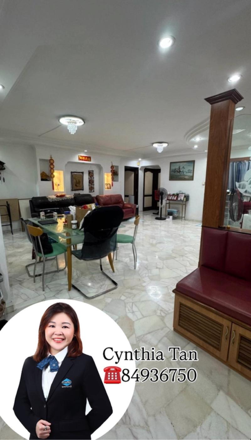 Prop-GPT: HDB Apartment: D19  206A Compassvale lane