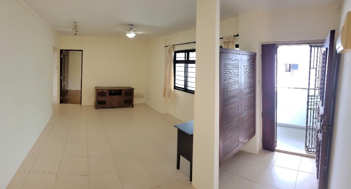 131B Kim Tian Road HDB Apartment For Sale, $999,999, 2 Bed 2 Bath 980 sqft $1,020.00 psf