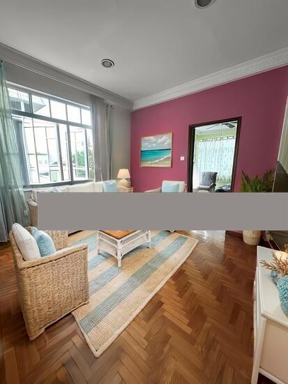 Prop-GPT: Semi-Detached: D15  CHEAP-Exciting Deal! 1km to Tao Nan! Spacious 3.5-Sty Semi-D in Quiet Cul-De-Sac