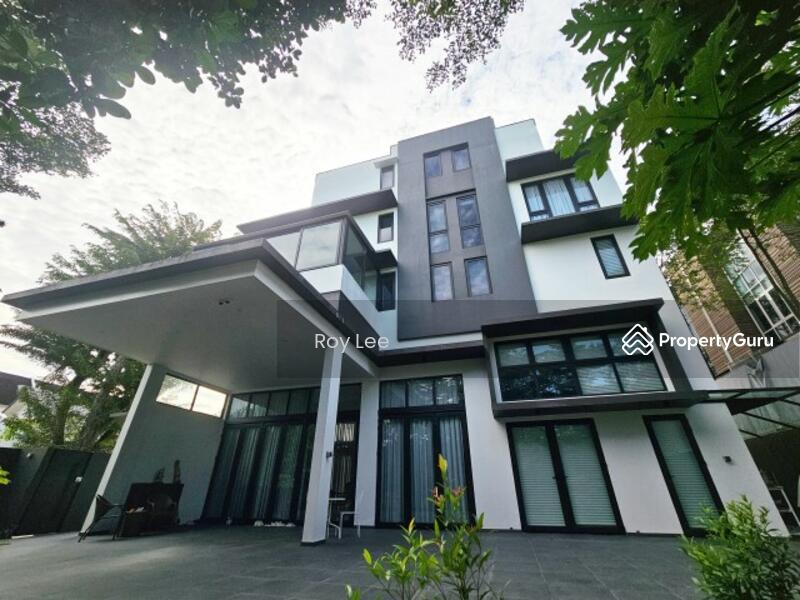 Prop-GPT: Detached: D19   D19 Eminence Landed  8.7.0.0.6.6.6.1 Modern 3.5 Sty + Mezz. + Basement Detached @ Charlton