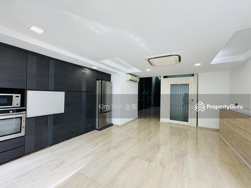 Terrace for Sale, Freehold terrae, 5 levels with Lift, Within Heart of Orchard,, SGD 6,900,000 | Freehold
