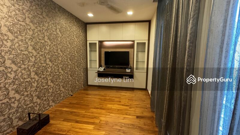 Semi-Detached for Sale: D18, 509595