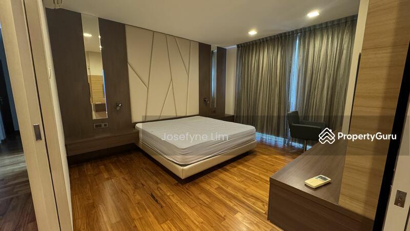 Semi-Detached for Sale: D18, 509595