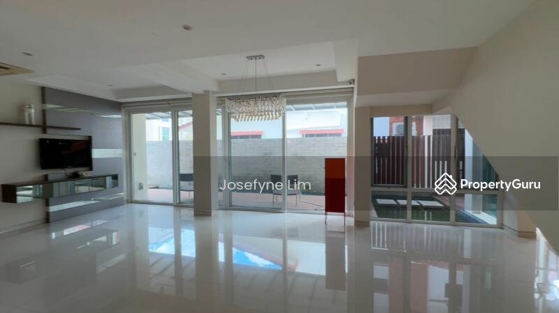 Semi-Detached for Sale: D18, 509595