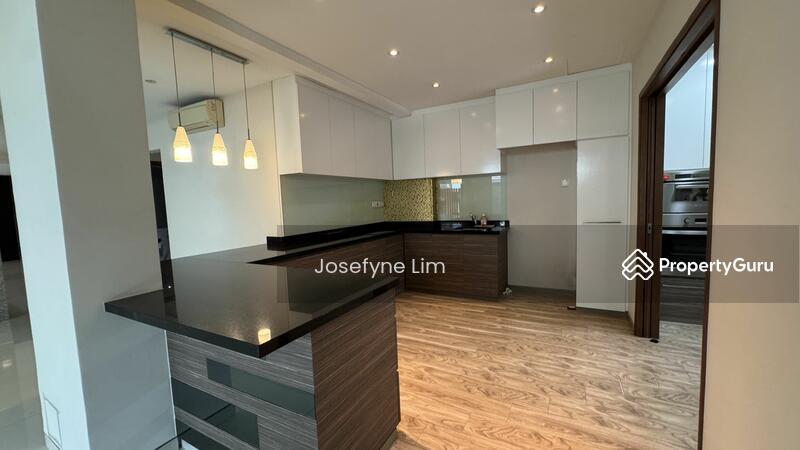 Semi-Detached for Sale: D18, 509595