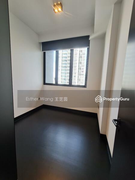 Prop-GPT: Apartment: D09  Martin Modern