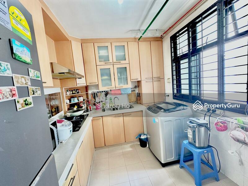 HDB Flat for Sale: D27, 751360
