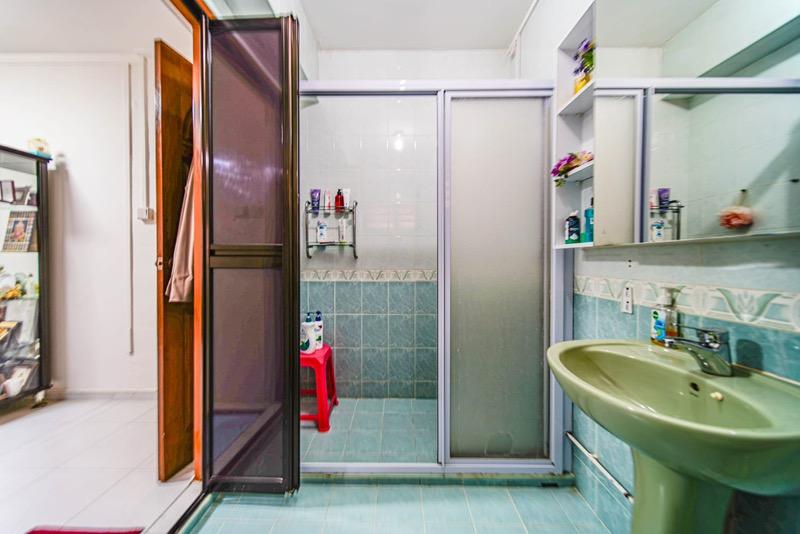 633 Bedok Reservoir Road HDB Apartment For Sale, $930,000, 4 Bed 2 Bath 1,528 sqft $609.00 psf