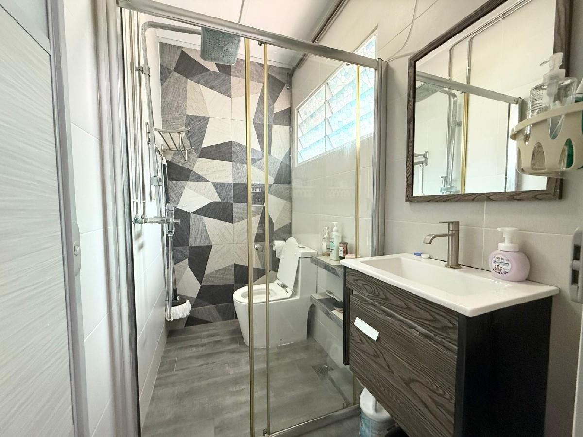 648 Jalan Tenaga HDB Apartment For Sale, $935,000, 3 Bed 2 Bath 1,302 sqft $718.00 psf