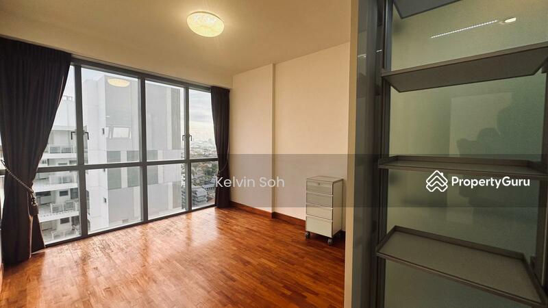 Prop-GPT: Condominium: D15  The Shore Residences