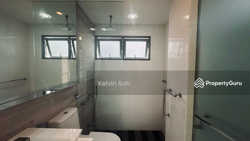 Condominium for Sale, The Shore Residences, SGD 1,950,000 | 103-year lease