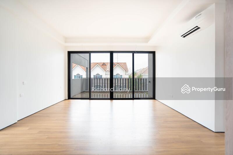 Bungalow for Sale,  D19 New F'Hold Modern 6 Brm Bungalow Pool Lift Park 4 Cars, SGD 11,000,000 | Freehold