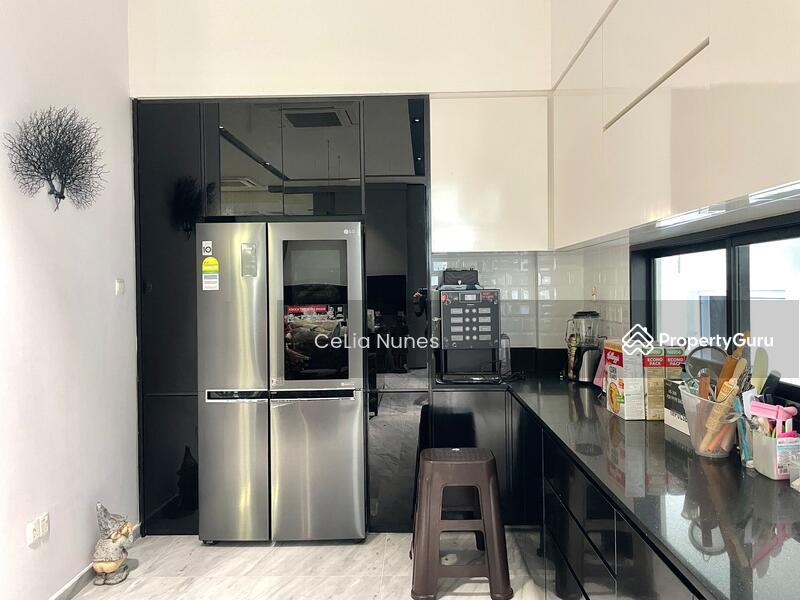 Bungalow for Sale, Beautifully renovated 3 storey Bungalow Aida Street, SGD 9,500,000 | Freehold