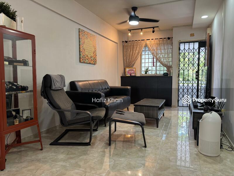 Prop-GPT: HDB Flat: D22 Boon Lay 484 Jurong West Avenue 1