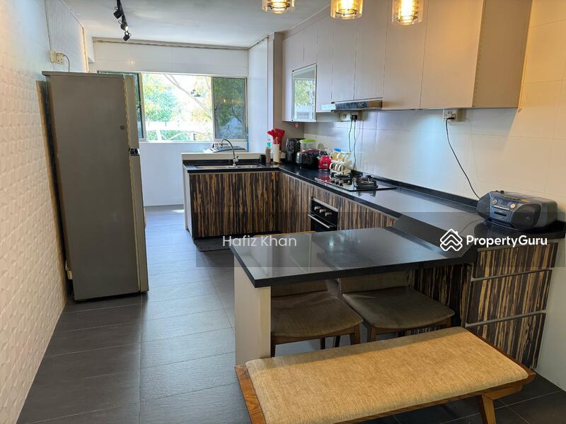 HDB Flat for Sale, 484 Jurong West Avenue 1, SGD 400,000 | 99-year lease