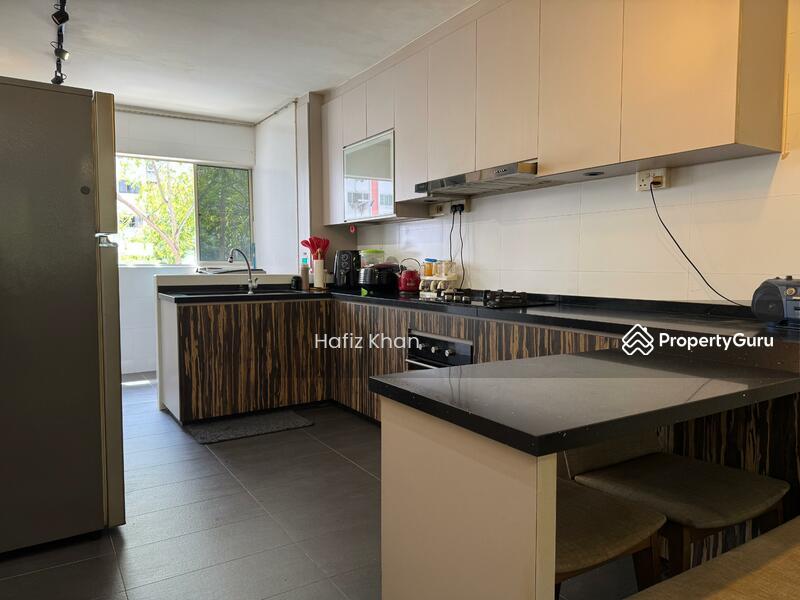 HDB Flat for Sale, 484 Jurong West Avenue 1, SGD 400,000 | 99-year lease