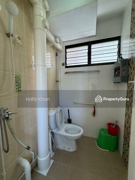 HDB Flat for Sale, 484 Jurong West Avenue 1, SGD 400,000 | 99-year lease
