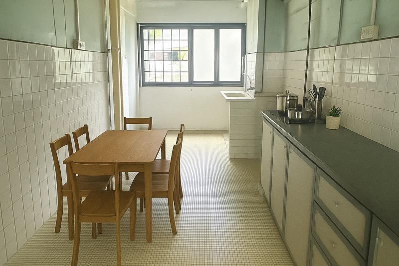 327 Clementi Avenue 5 HDB Apartment For Sale, $488,888, 2 Bed 2 Bath 721 sqft $678.00 psf