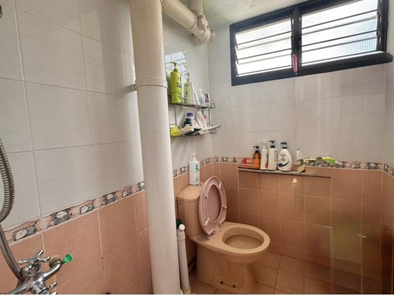 327 Clementi Avenue 5 HDB Apartment For Sale, $488,888, 2 Bed 2 Bath 721 sqft $678.00 psf