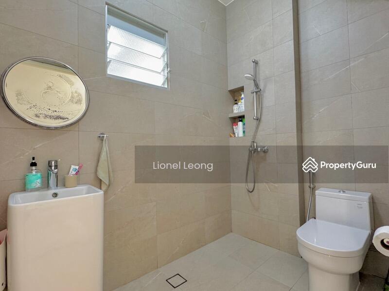 HDB Flat for Sale, 443B Fajar Road, SGD 868,000 | 99-year lease