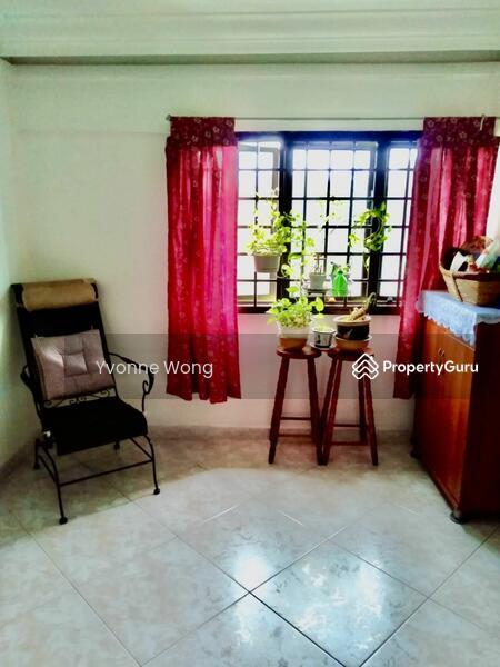 Prop-GPT: HDB Flat: D25  23 Marsiling Drive