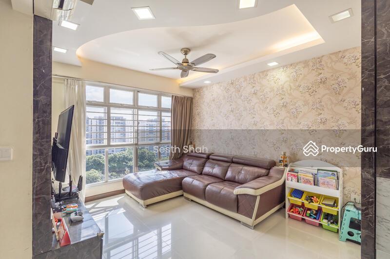 Prop-GPT: HDB Flat: D19  287C Compassvale Crescent
