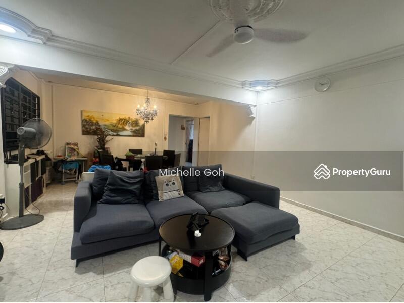 Prop-GPT: HDB Flat: D27  402 Admiralty Link