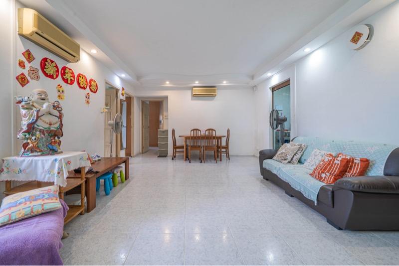425 Canberra Road HDB Apartment For Sale, $650,000, 3 Bed 3 Bath 1,184 sqft $549.00 psf