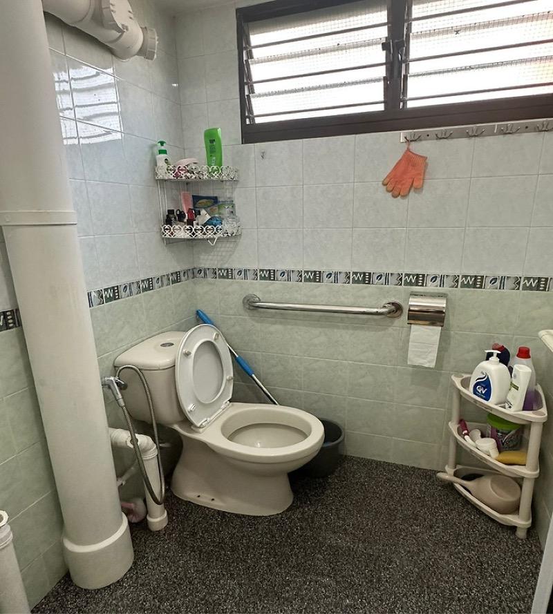 HDB Apartment for Sale, 117 Bedok North Road HDB Apartment For Sale, $450,000, 2 Bed 2 Bath 785 sqft $573.00 psf, SGD 450,000 | 99-year Leasehold