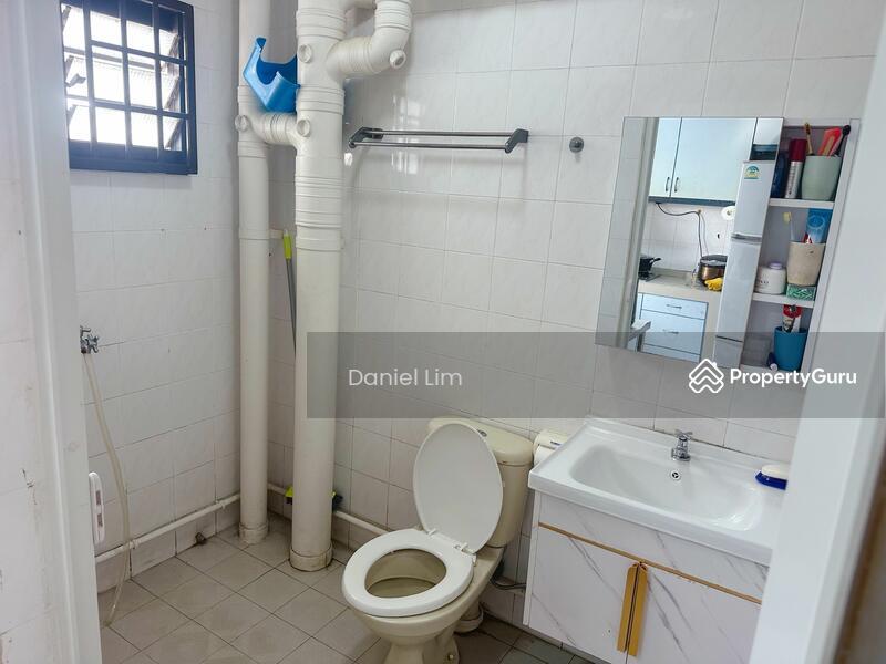 235 Compassvale Walk