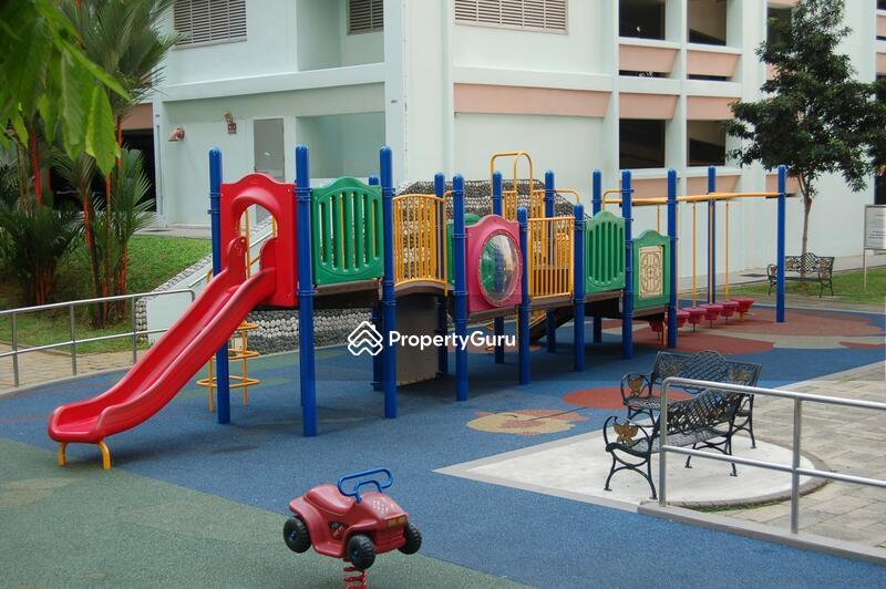 235 Compassvale Walk