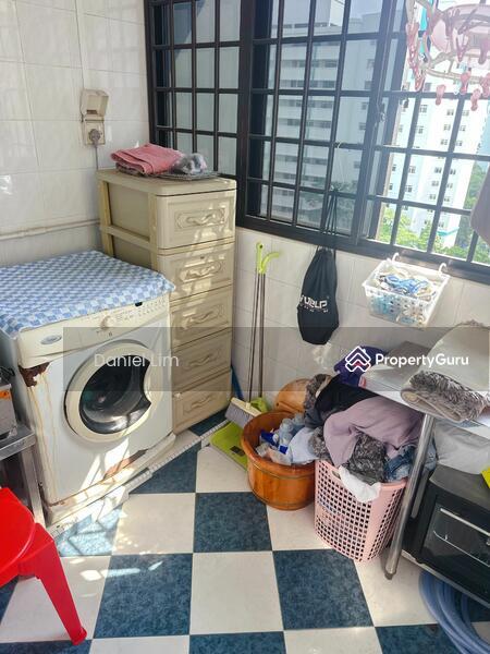 235 Compassvale Walk