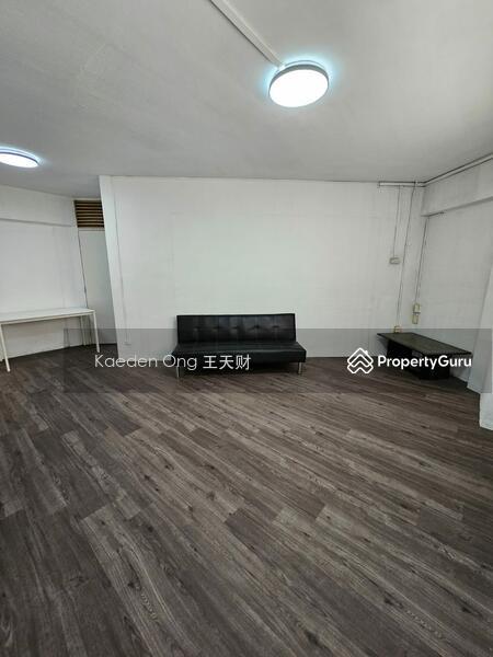 HDB Flat for Sale: D19, 530102