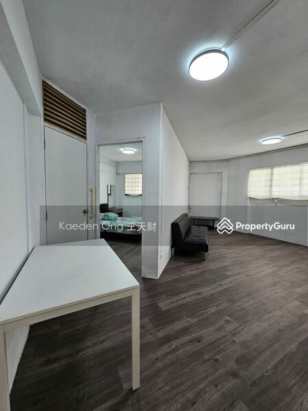 HDB Flat for Sale: D19, 530102