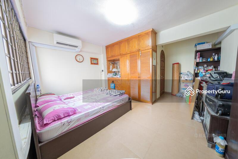 HDB Flat for Sale, 161 Yishun Street 11, SGD 660,000 | 99-year lease