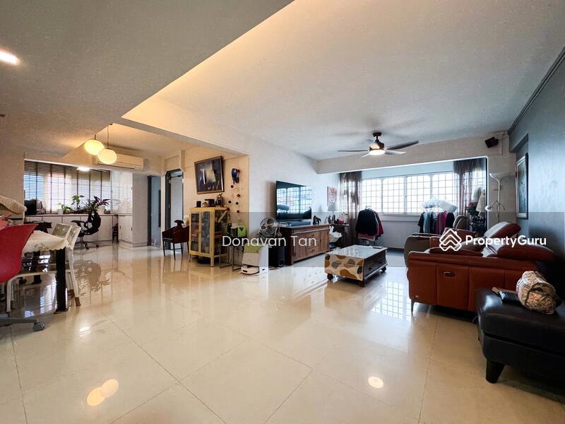 Prop-GPT: HDB Flat: D20 Ang Mo Kio 725 Ang Mo Kio Avenue 6