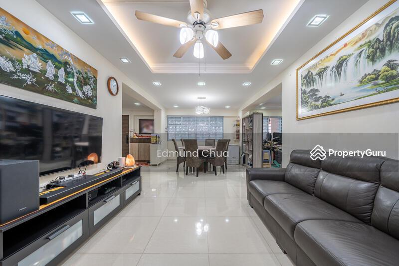 Prop-GPT: HDB Flat: D19  501 Serangoon North Avenue 4