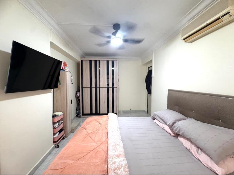 742 Tampines Street 72 HDB Apartment For Sale, $666,000, 3 Bed 2 Bath 1,076 sqft $619.00 psf