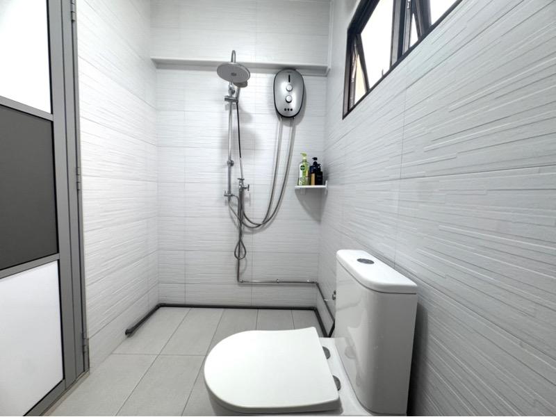 742 Tampines Street 72 HDB Apartment For Sale, $666,000, 3 Bed 2 Bath 1,076 sqft $619.00 psf