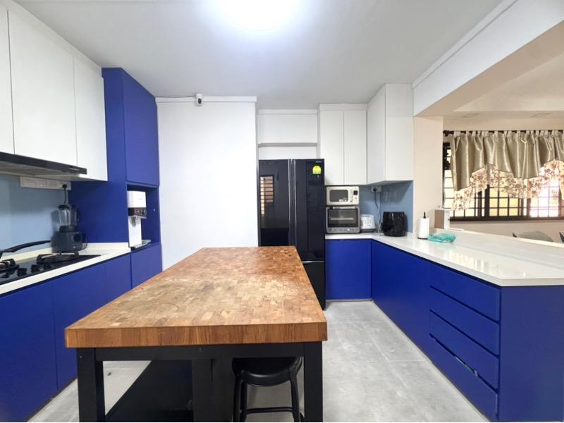 742 Tampines Street 72 HDB Apartment For Sale, $666,000, 3 Bed 2 Bath 1,076 sqft $619.00 psf