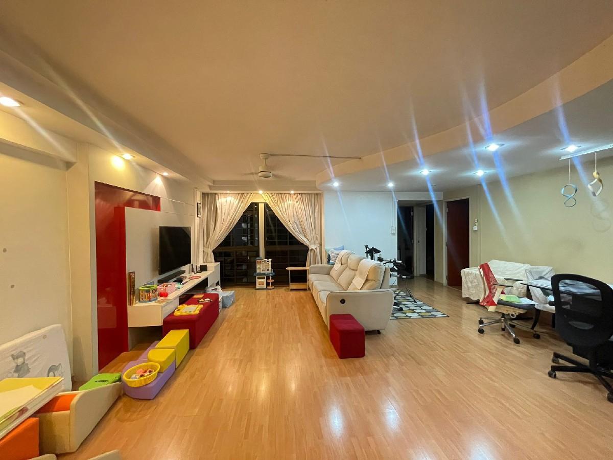 188D Rivervale Drive HDB Apartment For Sale, $730,000, 3 Bed 2 Bath 1,238 sqft $590.00 psf