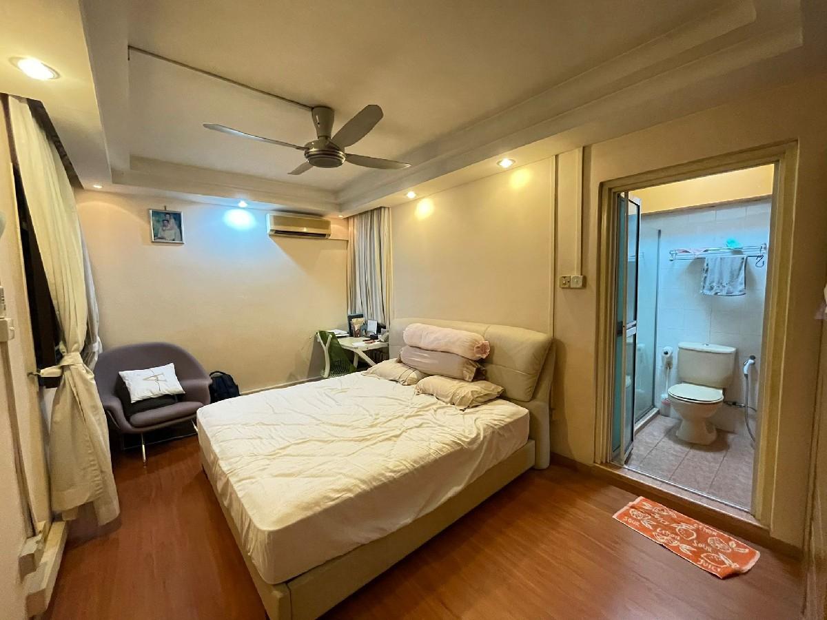 188D Rivervale Drive HDB Apartment For Sale, $730,000, 3 Bed 2 Bath 1,238 sqft $590.00 psf