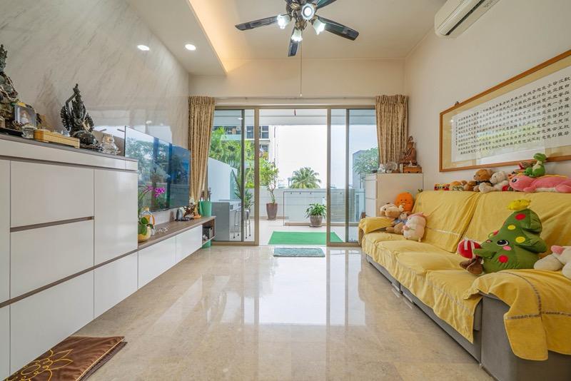 Prop-GPT: Condominium: D05  The Peak @ Balmeg