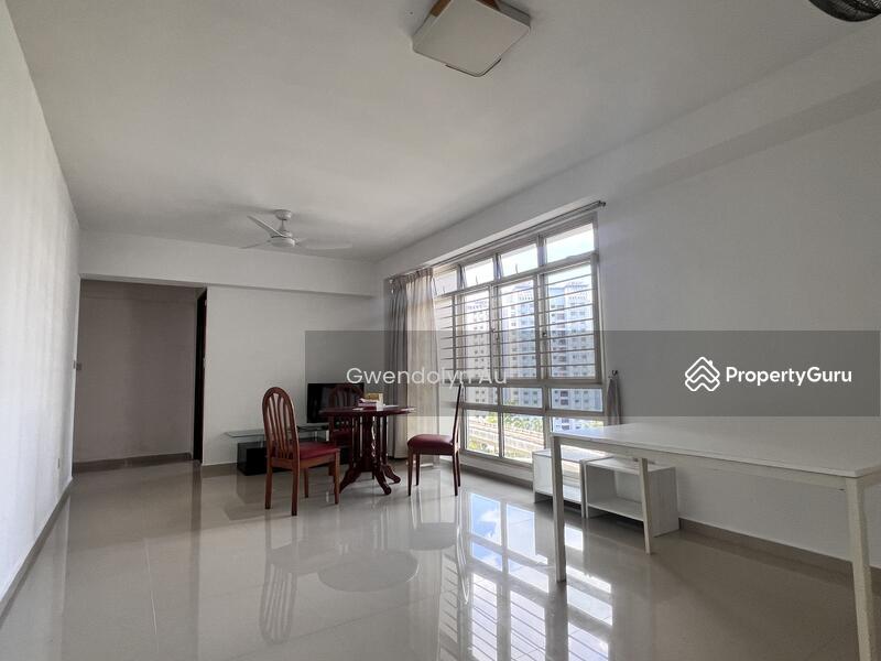 Prop-GPT: HDB Flat: D19  268C Compassvale Link