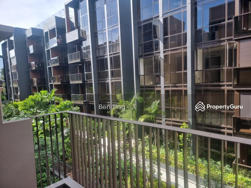 Prop-GPT: Condominium: D27 Yishun The Watergardens at Canberra