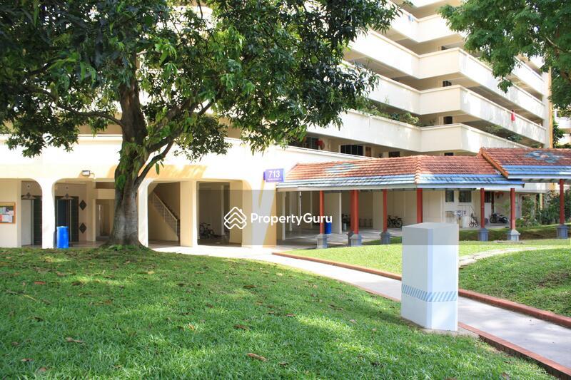 HDB Flat for Sale, 713 Yishun Street 71, SGD 488,000 | 99-year lease