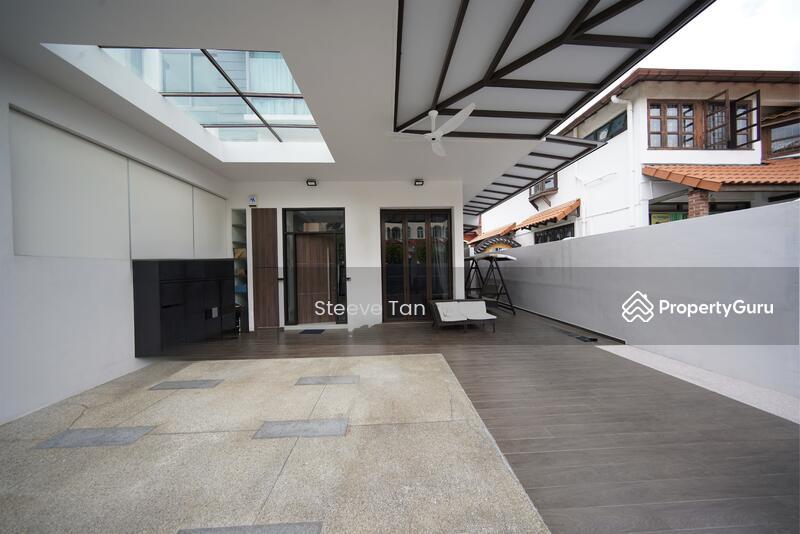 Prop-GPT: Corner Terrace: D16  Mariam Estate