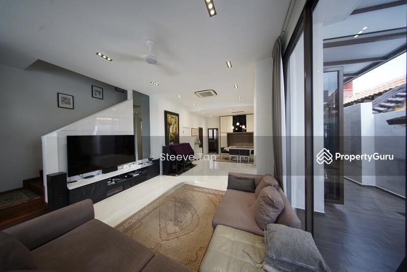 Corner Terrace for Sale: D16, 489260